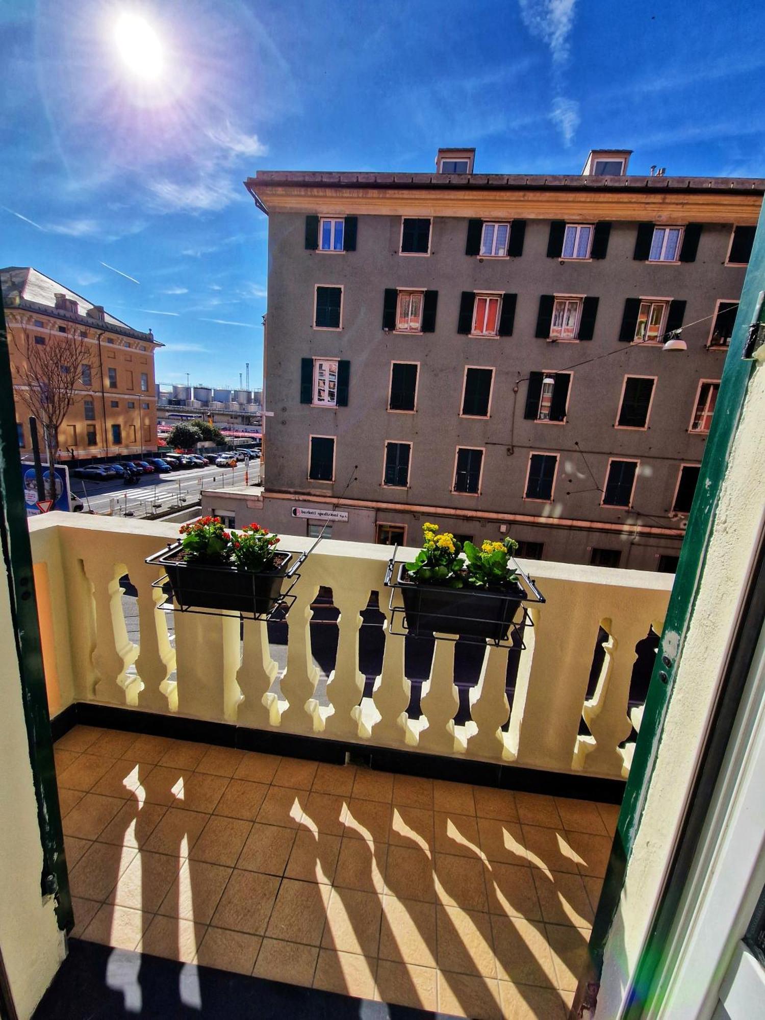 Appartamento Sofia A Genova Buitenkant foto